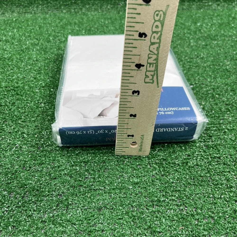 Cool Warm 1500 Thread Ct Set Of 2 White‎ Standard Pillowcases NIP